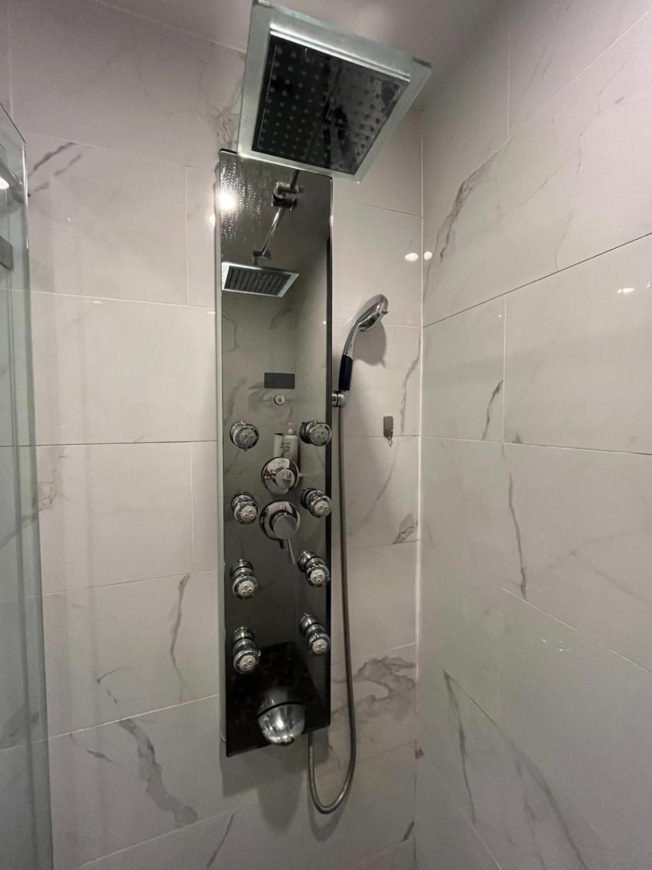 Modern Cozy Unit Near Geno'S & Pat'S Apartment ฟิลาเดลเฟีย ภายนอก รูปภาพ